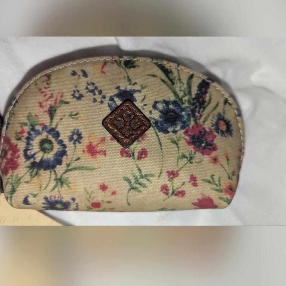 NWT Patricia Nash Valerie Prairie Rose Leather & Canvas Pouch W/ Floral Design - Picture 3 of 6